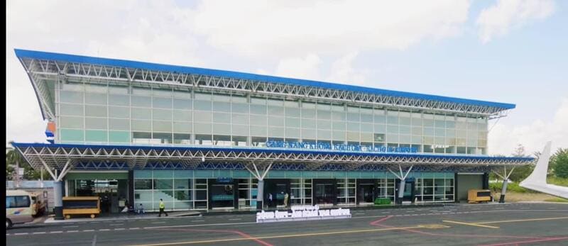 Rach Gia Airport is equipped with a modest terminal offering essential services